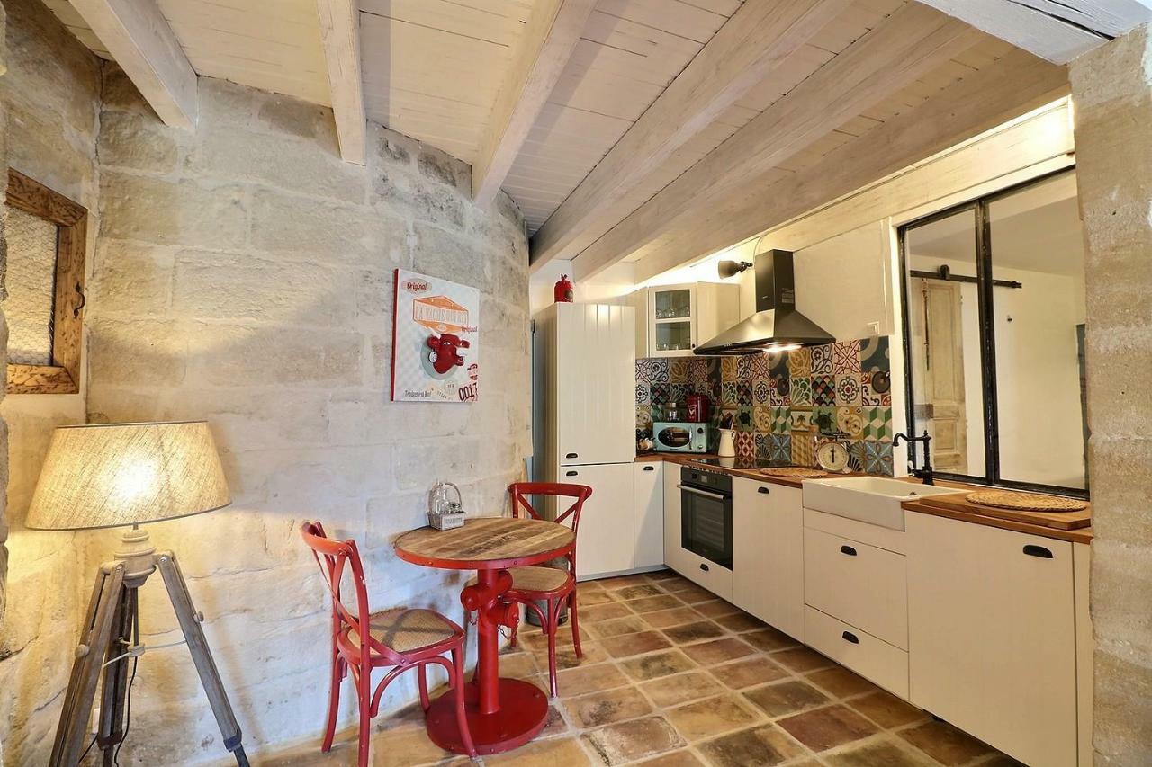 Duplex Centre Historique Uzes Appartement Buitenkant foto
