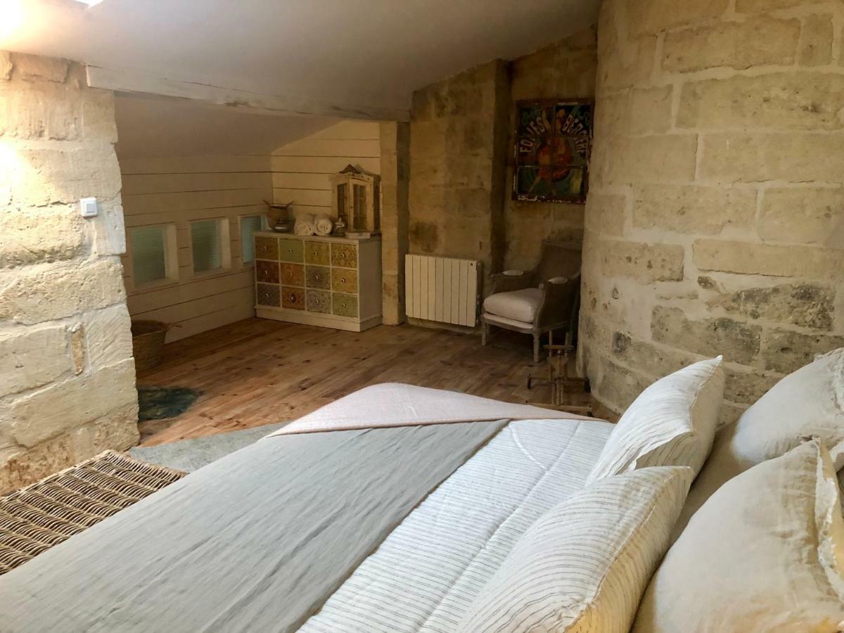 Duplex Centre Historique Uzes Appartement Buitenkant foto